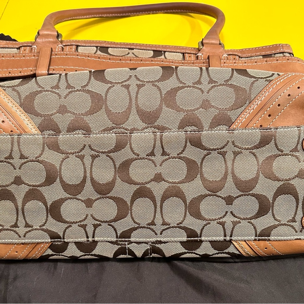 Coach Original Canvas Tote, Large - Picture 5 of 7